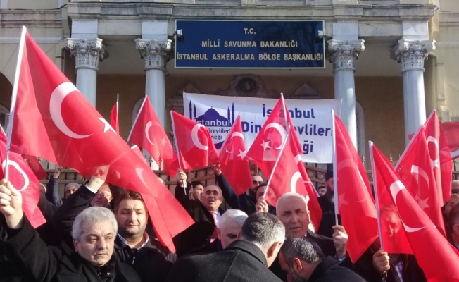 Din görevlileri askere gitmek için dilekçe verdi