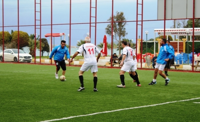 Ege’nin iki yakası dostluk maçında bir araya geldi