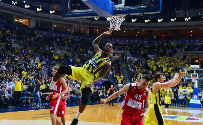 Fenerbahçe Doğuş, Olimpia Milano fark attı