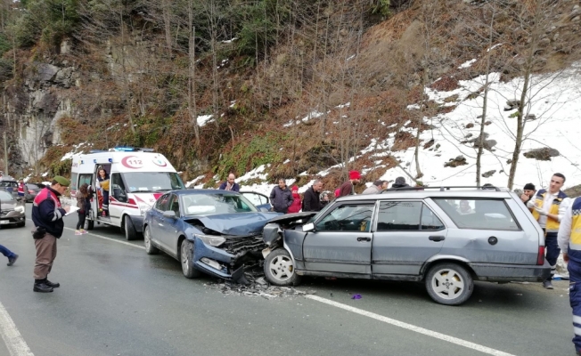 Rize’de trafik kazası: 7 yaralı