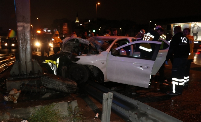 Bakırköy’de kaza; 1’i ağır 3 yaralı