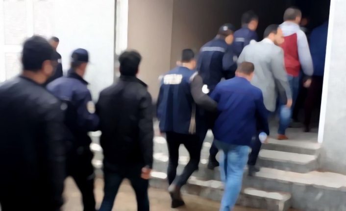 Hakkari merkezli FETÖ/PDY operasyonu: 9 gözaltı