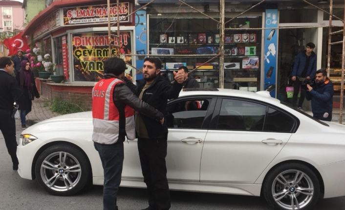 İstanbul’da lüks otomobilden uyuşturucu çıktı