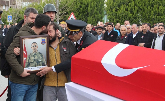 İzmir şehidini uğurladı