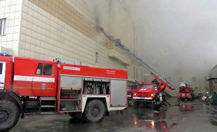 Rusya’da AVM yangını: 5 ölü, 30 yaralı