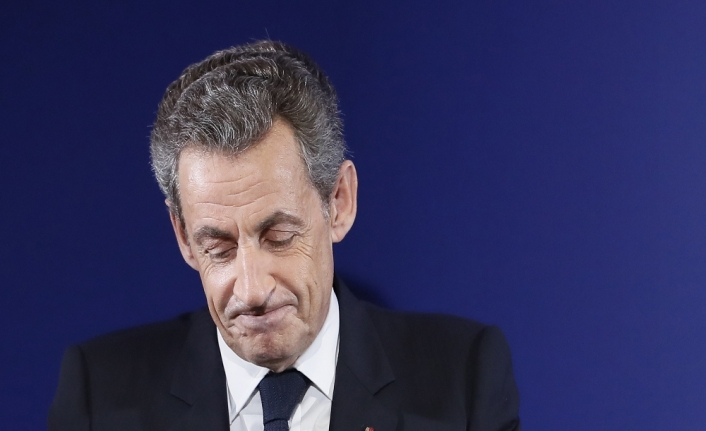 Sarkozy’ye yolsuzluk davası