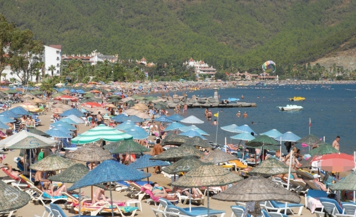 Antalya Nisan’a turist rekoru ile girdi