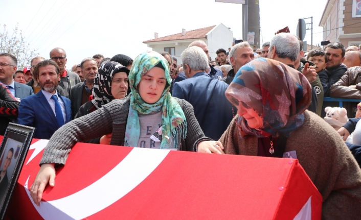 Sakarya şehidini dualarla son yolculuğuna uğurladı