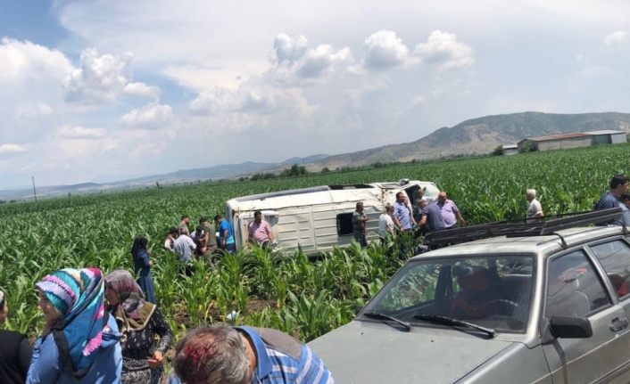 Bakanın katıldığı törenden dönüyorlardı: 14 yaralı