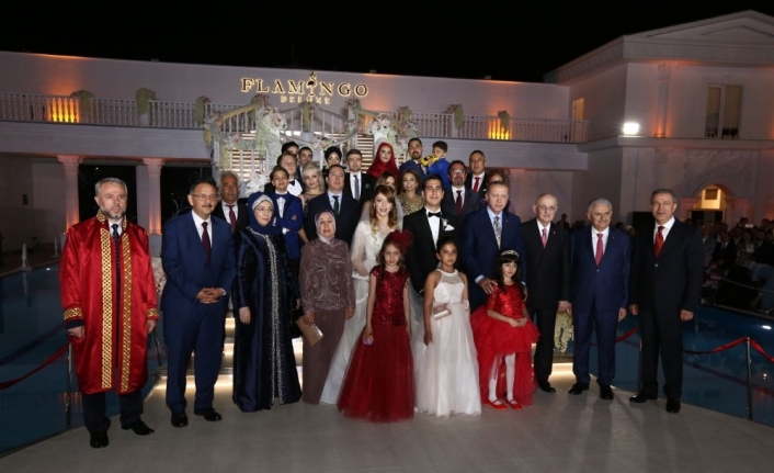 Erdoğan Bakan Özhaseki’nin kızının nikah şahidi oldu