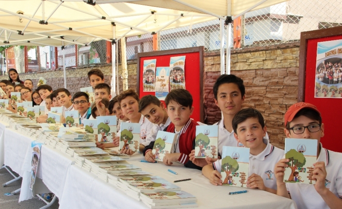 Ödev diye yola çıktılar, kitap yazdılar