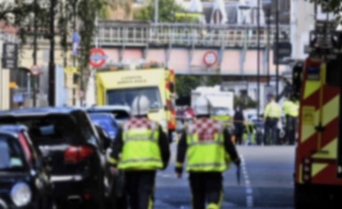 Londra’da metro istasyonunda patlama