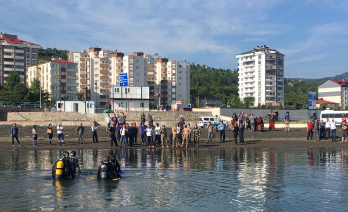 Serinlemek için denize giren öğrencinin cansız bedeni bulundu