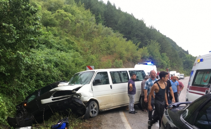 Kastamonu’da feci kaza: 12 yaralı