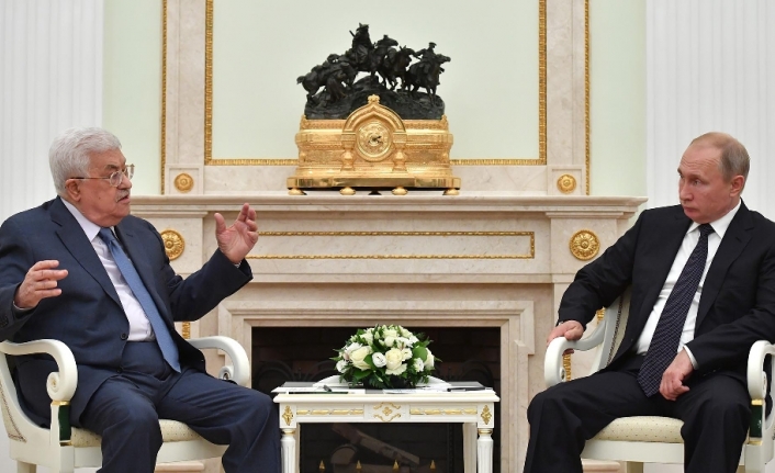 Putin, Mahmud Abbas ile görüştü