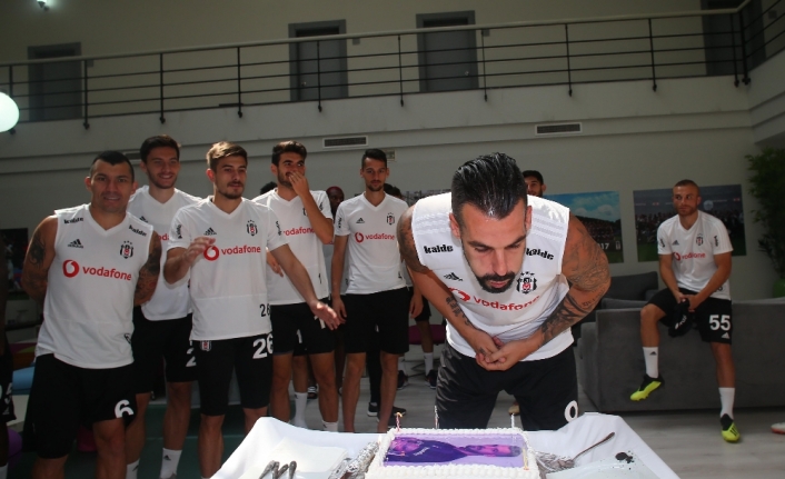 Beşiktaş’tan Negredo’ya kutlama