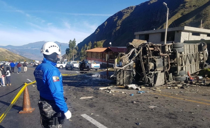 Katliam gibi kaza: 23 ölü, 14 yaralı