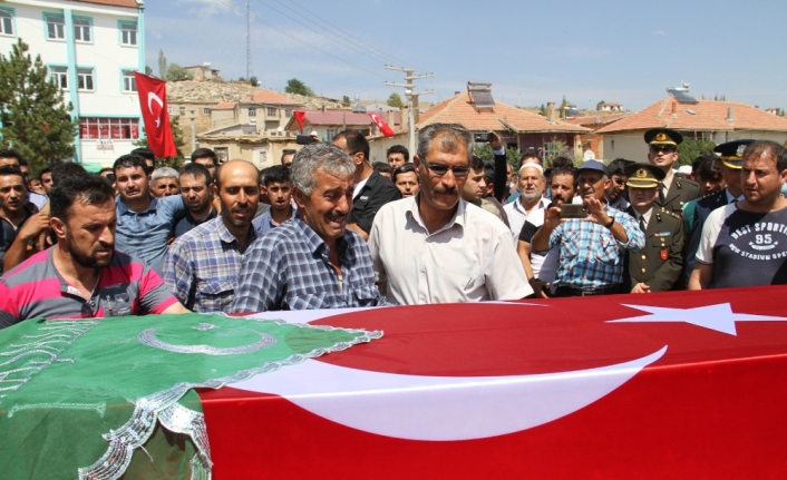 Konyalı şehit asker son yolculuğuna uğurlandı