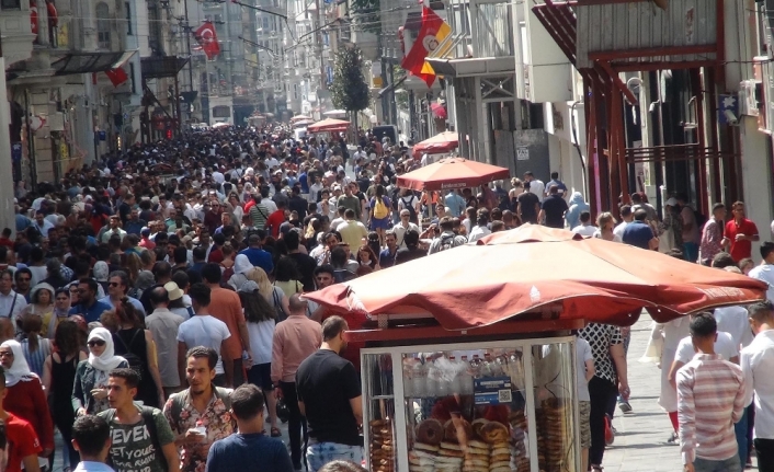 Vatandaşlar Taksim’e akın etti