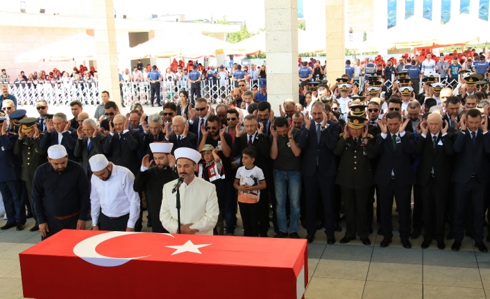 Ankara şehidini uğurladı