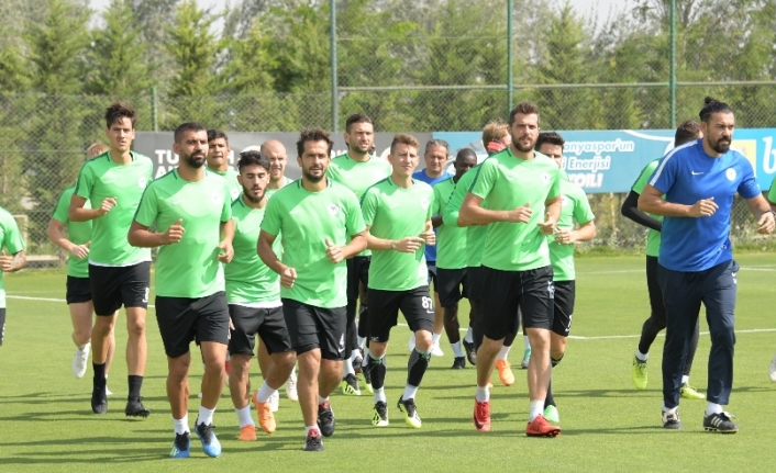 Atiker Konyaspor, Fenerbahçe sınavına hazırlanıyor