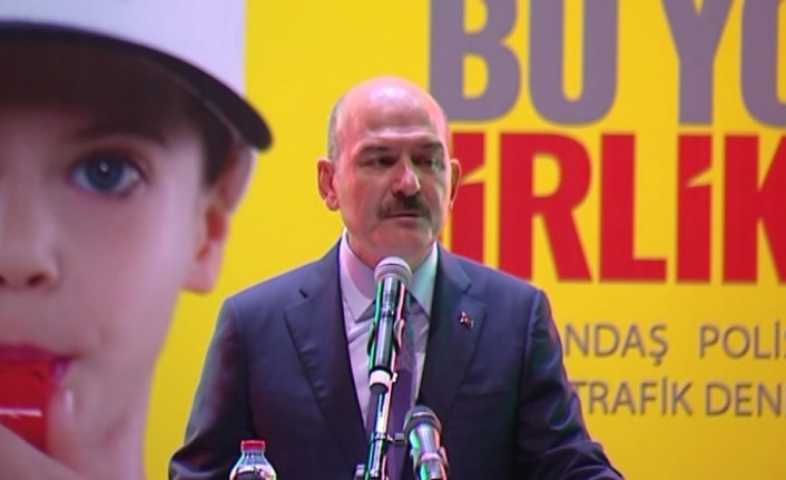 Bakan Soylu trafikte başlatılan projeyi tanıttı