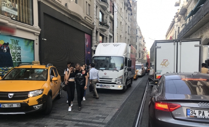 Burası E-5 değil, İstiklal Caddesi