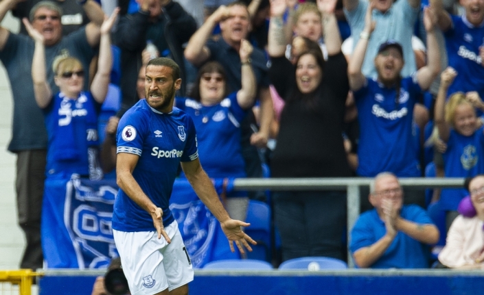 Cenk Tosun siftah yaptı