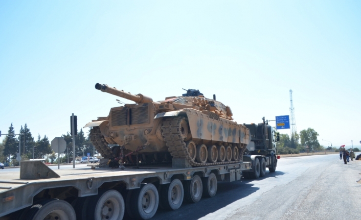 Hatay’da askeri sevkiyat devam ediyor