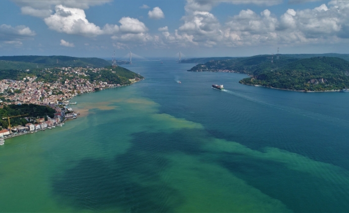 İstanbul Boğazı çamura bulandı