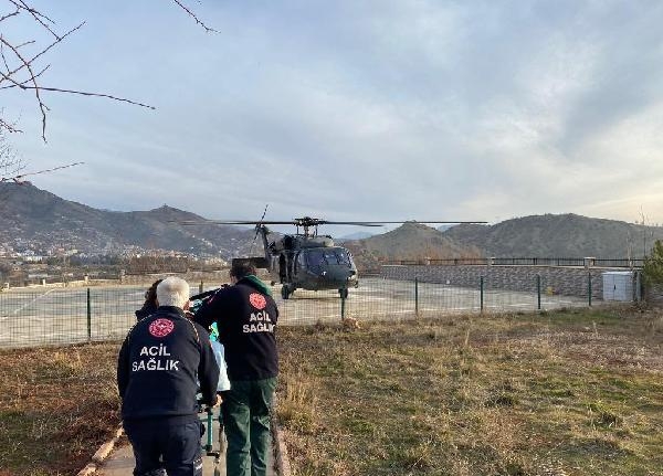 Tunceli'de askeri helikopter, kalp hastası için havalandı