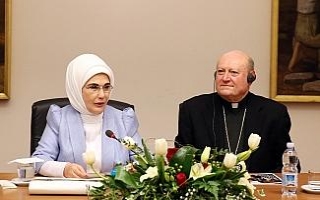 Emine Erdoğan’dan Vatikan’da konuştu