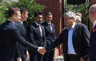 Geleceğin yıldızlarına Lucescu desteği