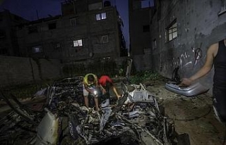 İsrail savaş uçakları Gazze’yi bombaladı