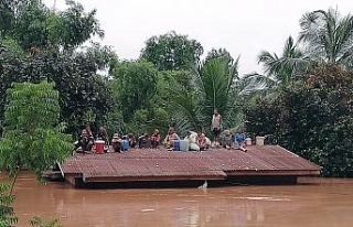 Laos’ta hidroelektrik barajı çöktü