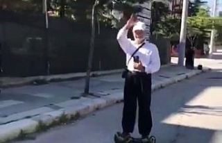 Yaşlı adamın ’hoverboard’ keyfi