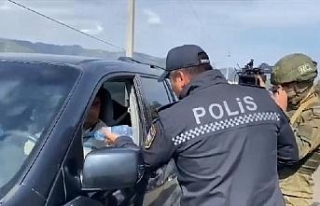 Azerbaycan polisi, Karabağ’daki Ermeni sivillerin...